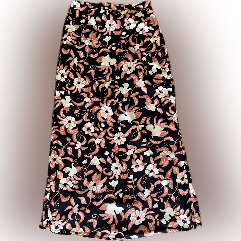 Urban outfitters long flowy soft navy & coral floral slit skirt with buttons
